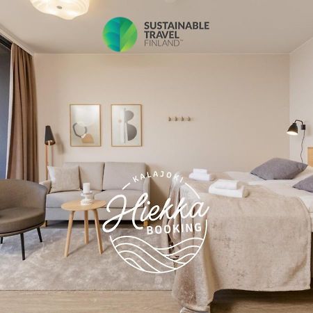 Marina Chalets Studios By Hiekka Booking - Sisaeltaeae Liinavaatteet Ja Loppusiivouksen Kalajoki Ngoại thất bức ảnh