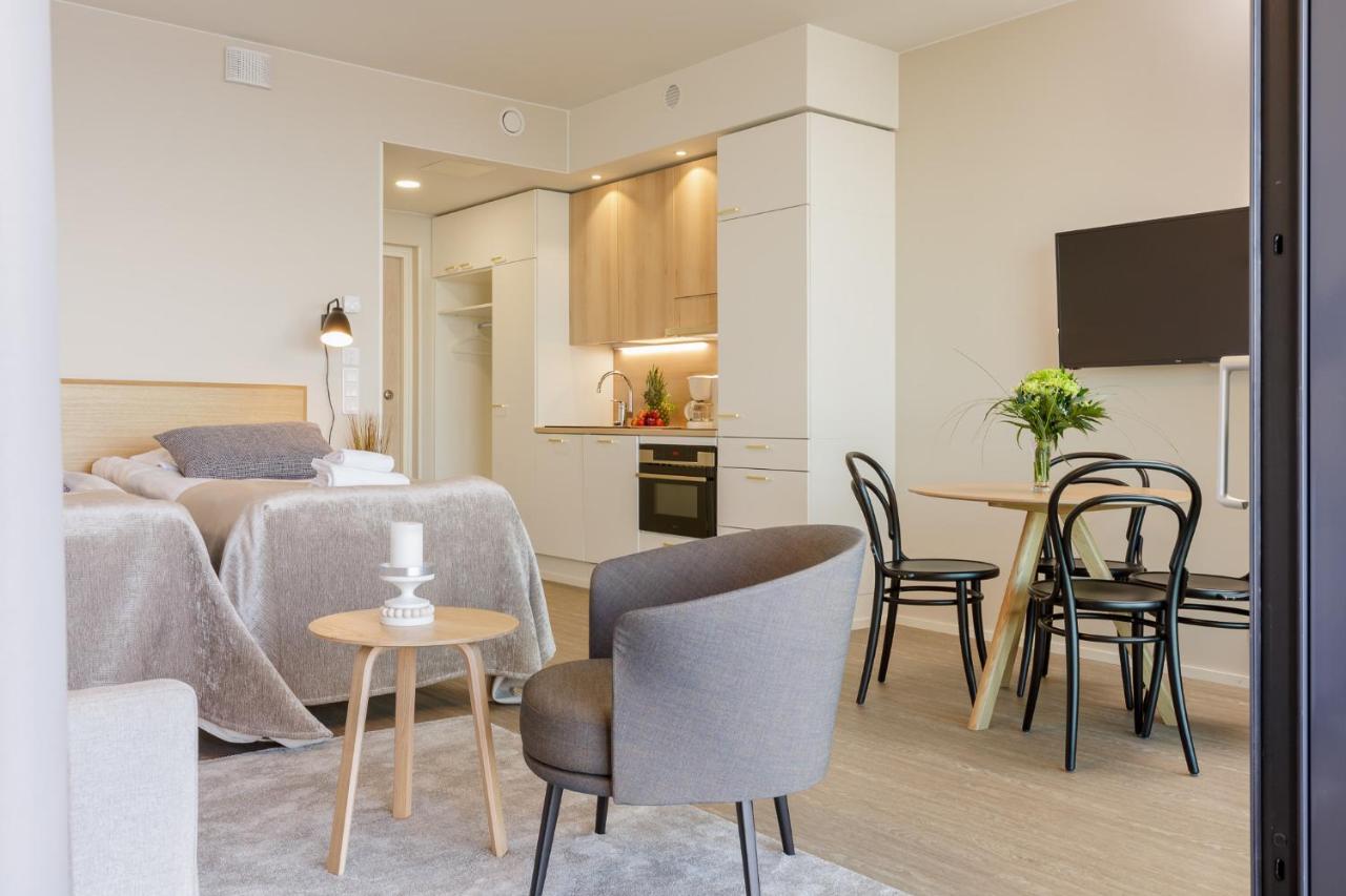 Marina Chalets Studios By Hiekka Booking - Sisaeltaeae Liinavaatteet Ja Loppusiivouksen Kalajoki Phòng bức ảnh
