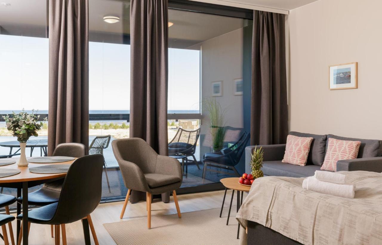 Marina Chalets Studios By Hiekka Booking - Sisaeltaeae Liinavaatteet Ja Loppusiivouksen Kalajoki Phòng bức ảnh